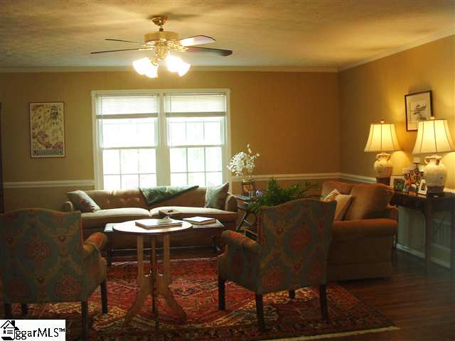 229 Covington Road Greenville, SC 29617 - Photo 4 of 19 Gallery Image 4