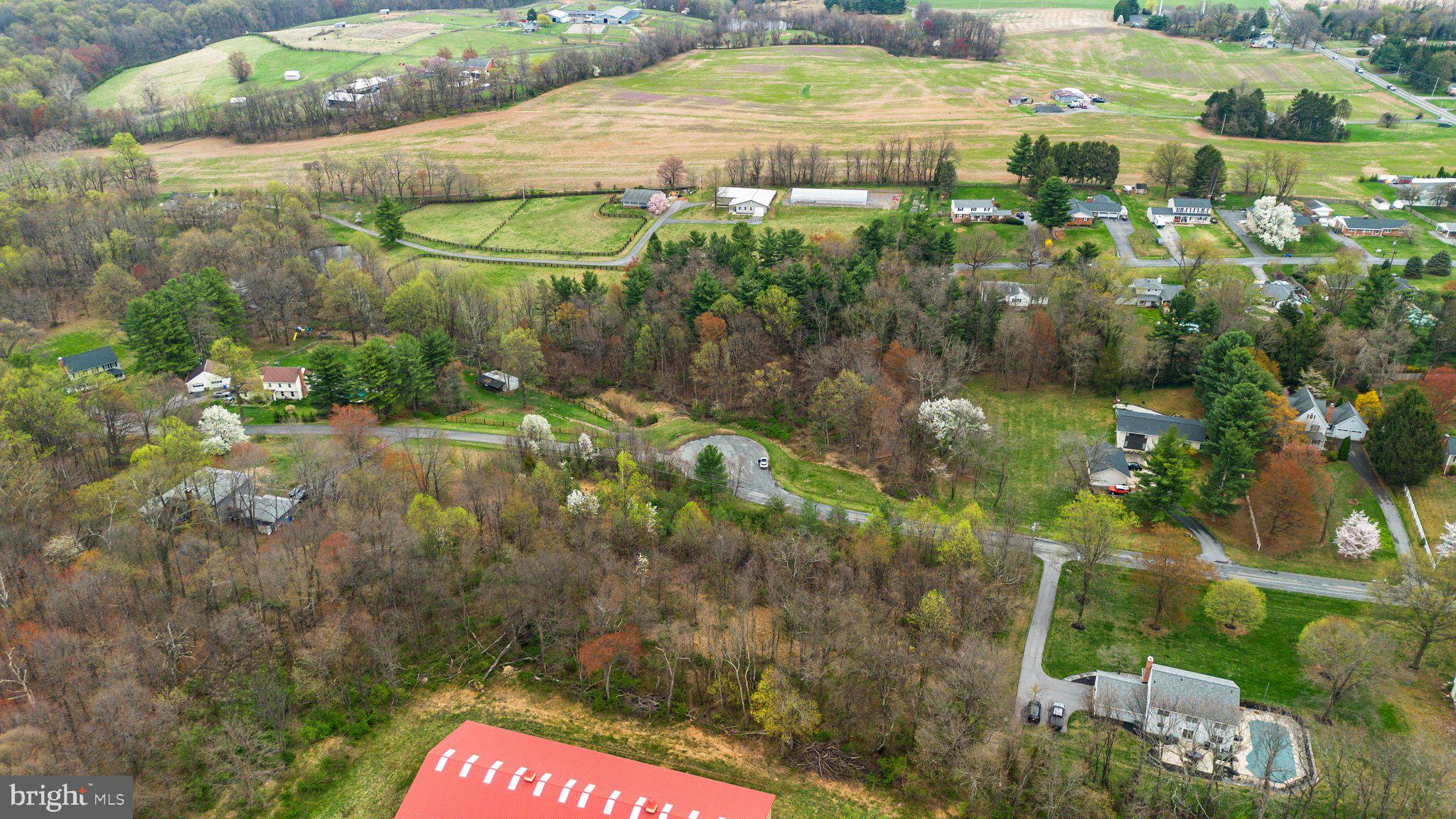 26132 Viewland Drive Damascus, MD 20872 - Photo 14 of 15 a view of yard with green space