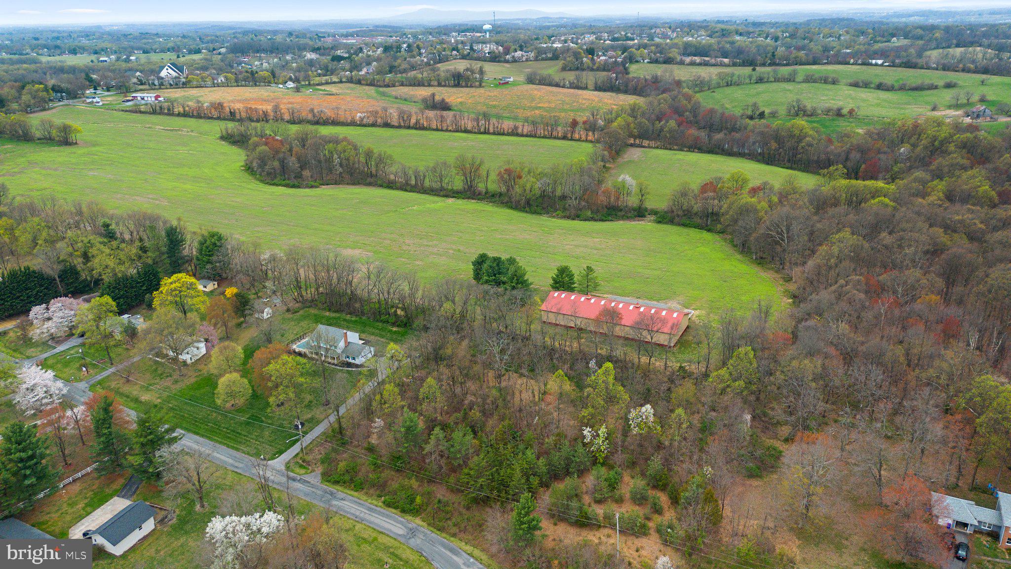 26132 Viewland Drive Damascus, MD 20872 - Photo 10 of 15 an aerial view of a houses with outdoor space and lake view