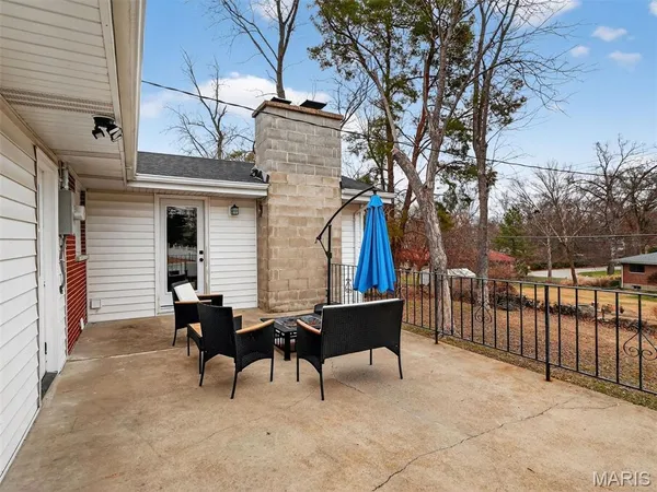 $405,000 | 131 Romine Circle, Ballwin, MO 63011