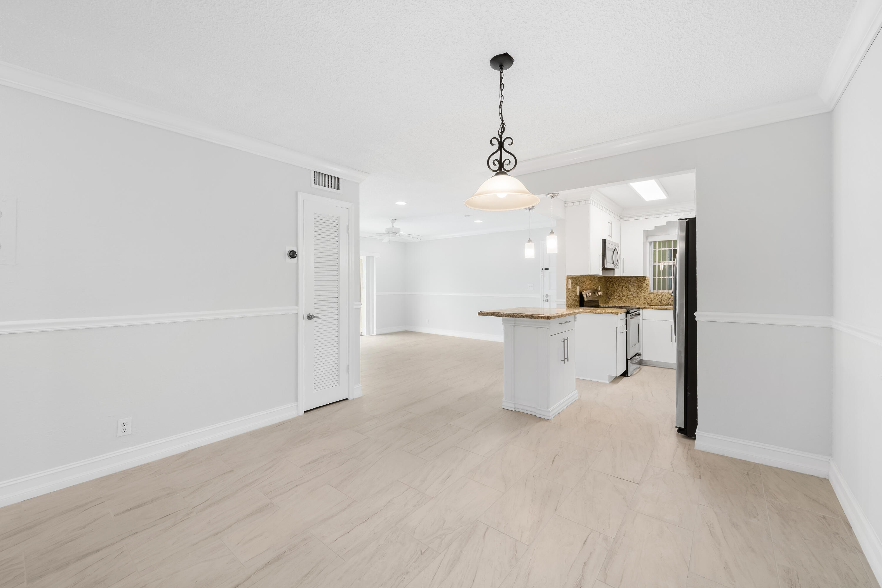 1231 Northwest 13th Street, Unit 470F Boca Raton, FL 33486 - Photo 21 of 31 DSC_6558