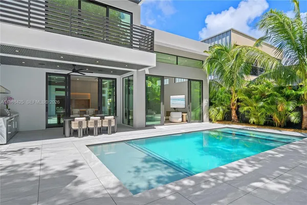$3,299,000 | 280 Northwest 47th Street, Miami, FL 33127