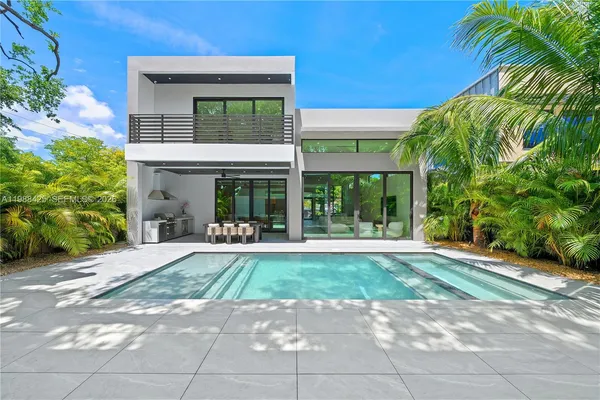 $3,299,000 | 280 Northwest 47th Street, Miami, FL 33127