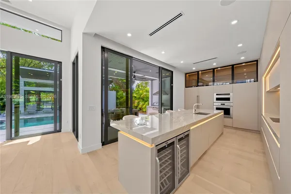 $3,299,000 | 280 Northwest 47th Street, Miami, FL 33127