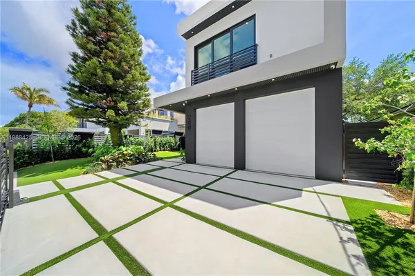 $3,299,000 | 280 Northwest 47th Street, Miami, FL 33127