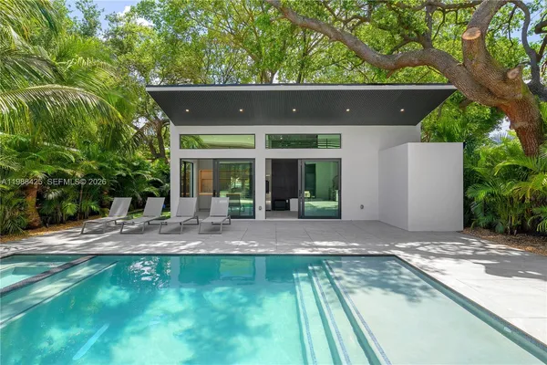 $3,299,000 | 280 Northwest 47th Street, Miami, FL 33127