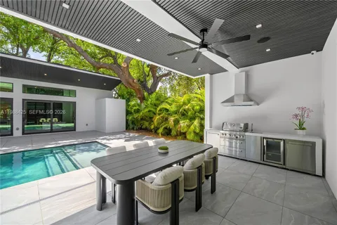 $3,299,000 | 280 Northwest 47th Street, Miami, FL 33127