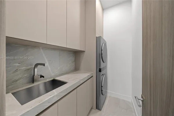 $3,299,000 | 280 Northwest 47th Street, Miami, FL 33127