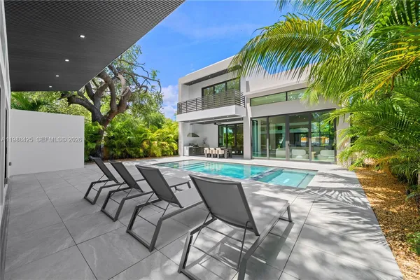 $3,299,000 | 280 Northwest 47th Street, Miami, FL 33127