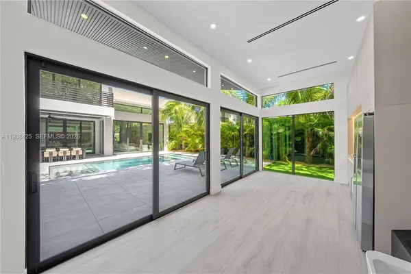 $3,299,000 | 280 Northwest 47th Street, Miami, FL 33127