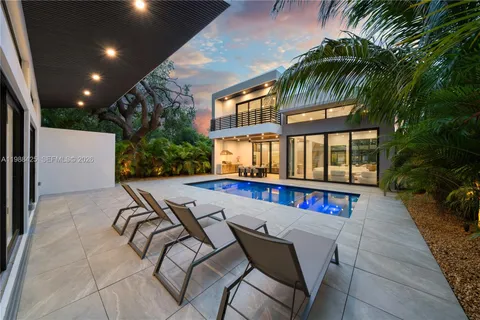 $3,299,000 | 280 Northwest 47th Street, Miami, FL 33127