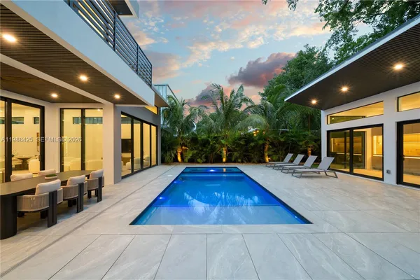 $3,299,000 | 280 Northwest 47th Street, Miami, FL 33127