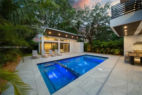 $3,299,000 | 280 Northwest 47th Street, Miami, FL 33127