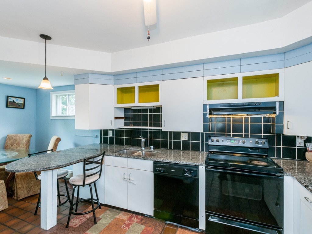 306 Langley Road Newton, MA 02459 - Photo 5 of 16 Gallery Image 5