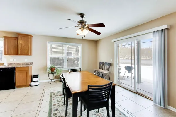 $300,000 | 1715 West River Street, Unit 1715, Dixon, IL 61021