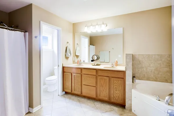 $300,000 | 1715 West River Street, Unit 1715, Dixon, IL 61021