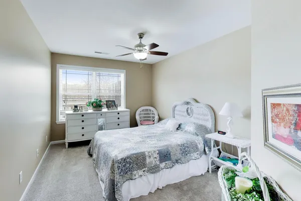 $300,000 | 1715 West River Street, Unit 1715, Dixon, IL 61021