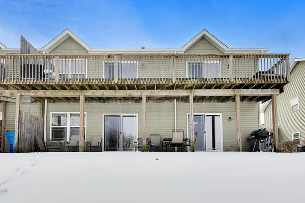 $300,000 | 1715 West River Street, Unit 1715, Dixon, IL 61021