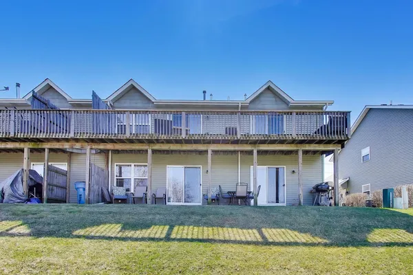 $300,000 | 1715 West River Street, Unit 1715, Dixon, IL 61021