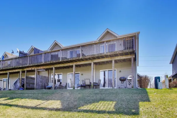 $300,000 | 1715 West River Street, Unit 1715, Dixon, IL 61021