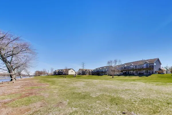 $300,000 | 1715 West River Street, Unit 1715, Dixon, IL 61021