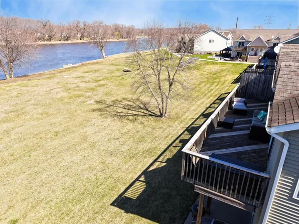 $300,000 | 1715 West River Street, Unit 1715, Dixon, IL 61021