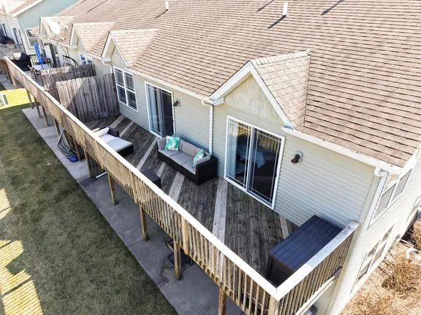 $300,000 | 1715 West River Street, Unit 1715, Dixon, IL 61021