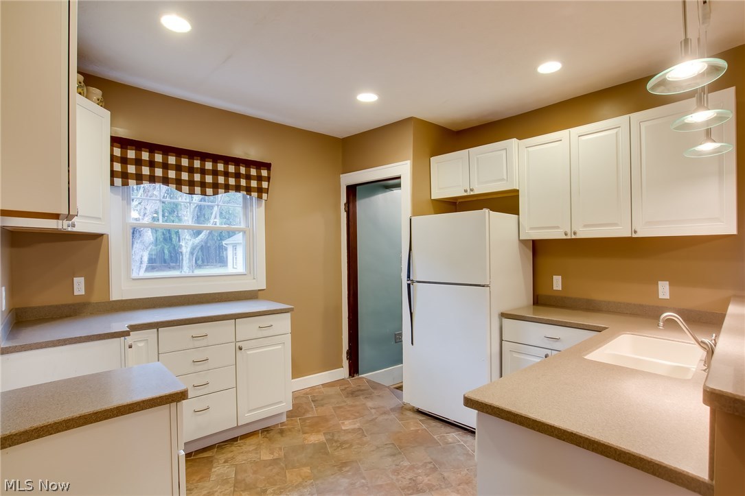 9805 Madison Road Montville, OH 44064 - Photo 5 of 30 Gallery Image 5