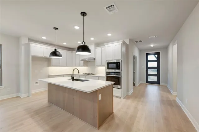 $447,912 | 1121 Painted Lady Drive, Crowley, TX 76036