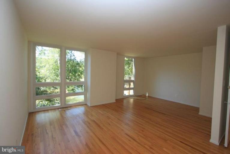1698 Chimney House Road Reston, VA 20190 - Photo 12 of 25 Master Bedroom
