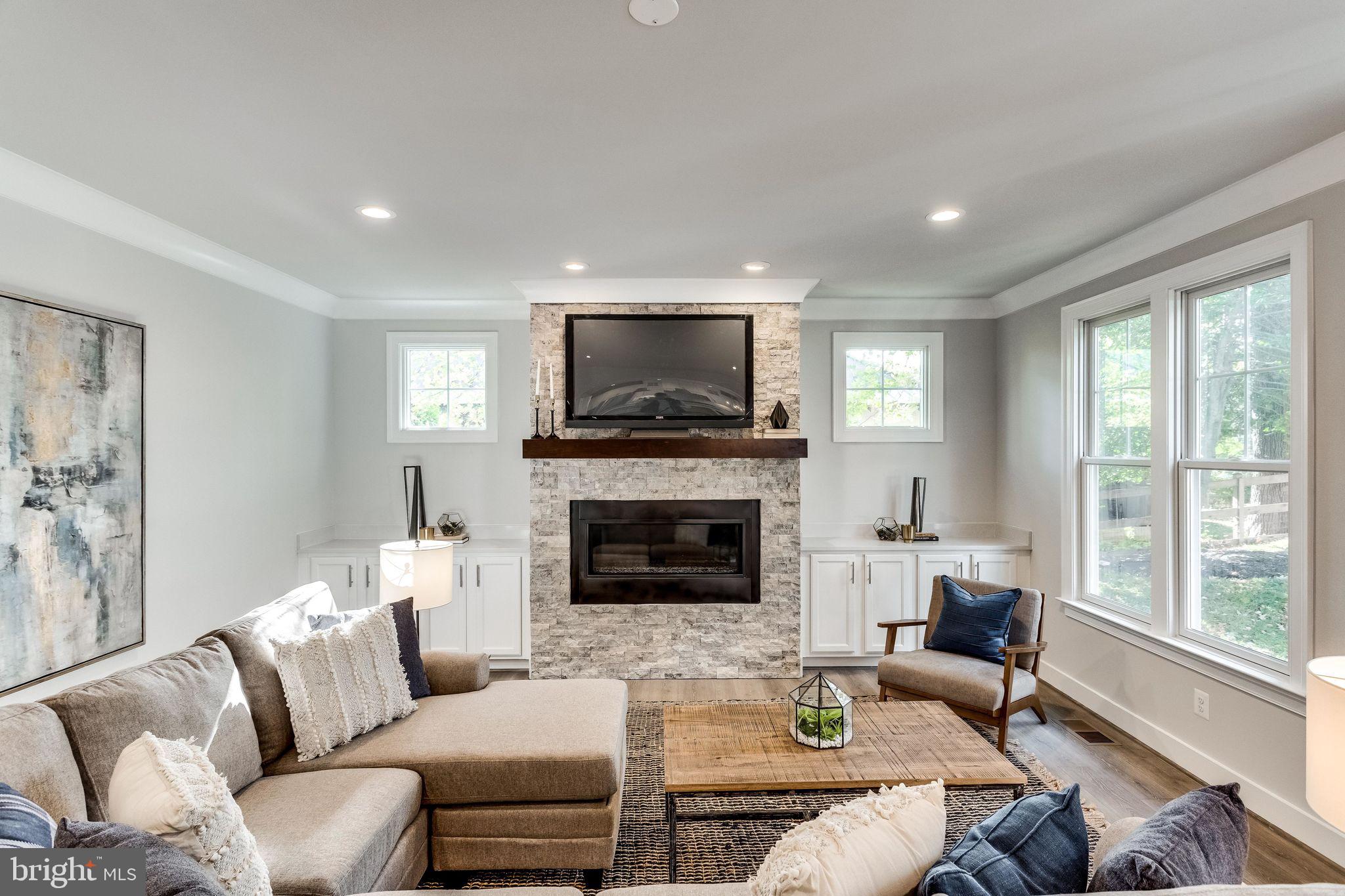 603 Marshall Road Southwest Vienna, VA 22180 - Photo 11 of 33 FAMILY ROOM WITH FIREPLACE