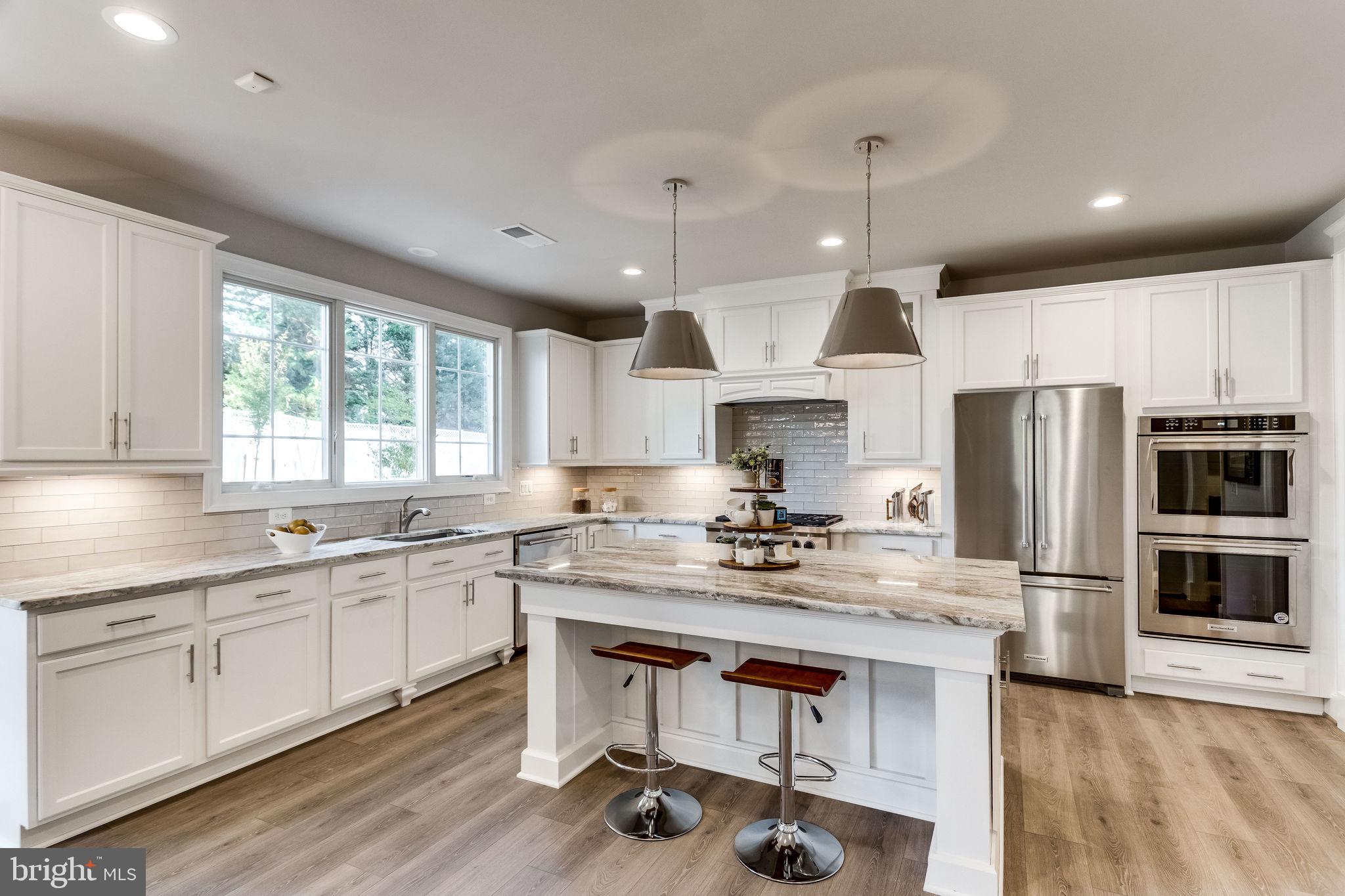 603 Marshall Road Southwest Vienna, VA 22180 - Photo 17 of 33 GOURMET KITCHEN