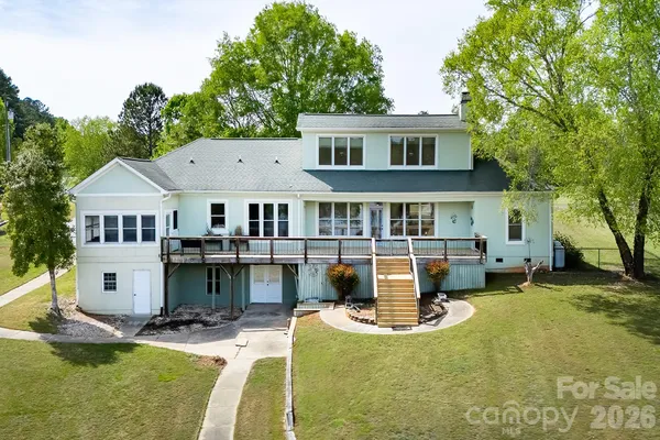 $859,000 | 46356 Chase Point Drive, Norwood, NC 28128