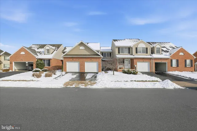 $337,500 | 6 Spring Hill Lane, Mountville, PA 17554