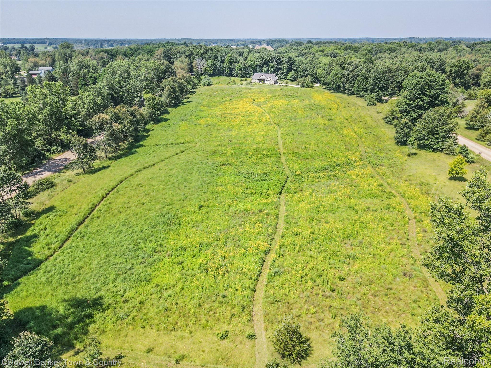 6434 Cohoctah Road Fenton, MI 48430 - Photo 20 of 69 DSC.jpg