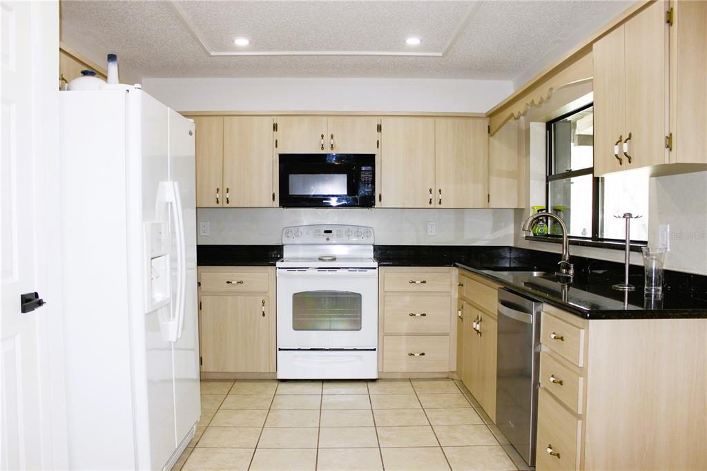 3201 Bartlett Street Spring Hill, FL 34606 - Photo 15 of 53