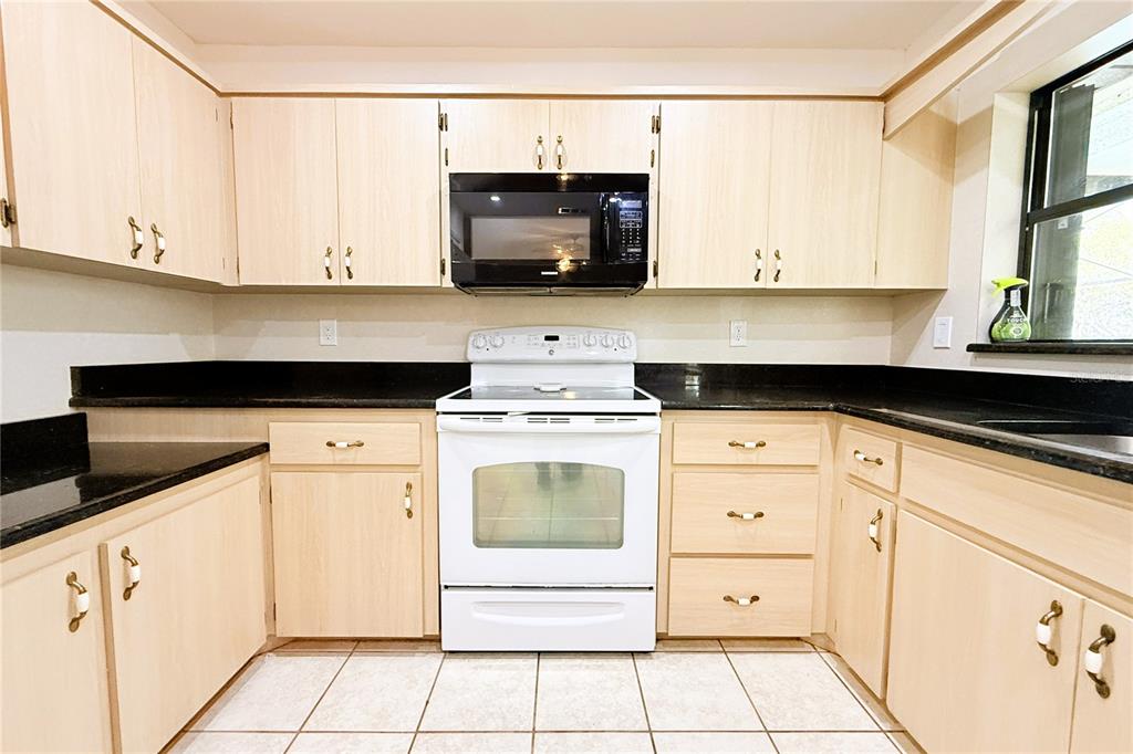 3201 Bartlett Street Spring Hill, FL 34606 - Photo 17 of 53