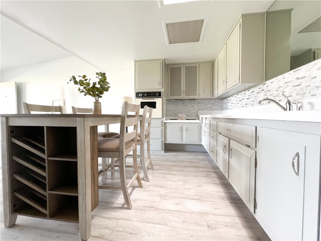 1400 Mayfield Road Seal Beach, CA 90740 - Photo 12 of 17