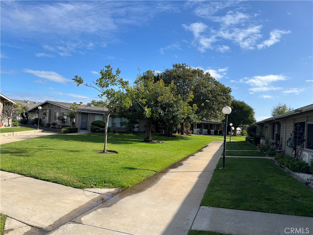 1400 Mayfield Road Seal Beach, CA 90740 - Photo 4 of 17