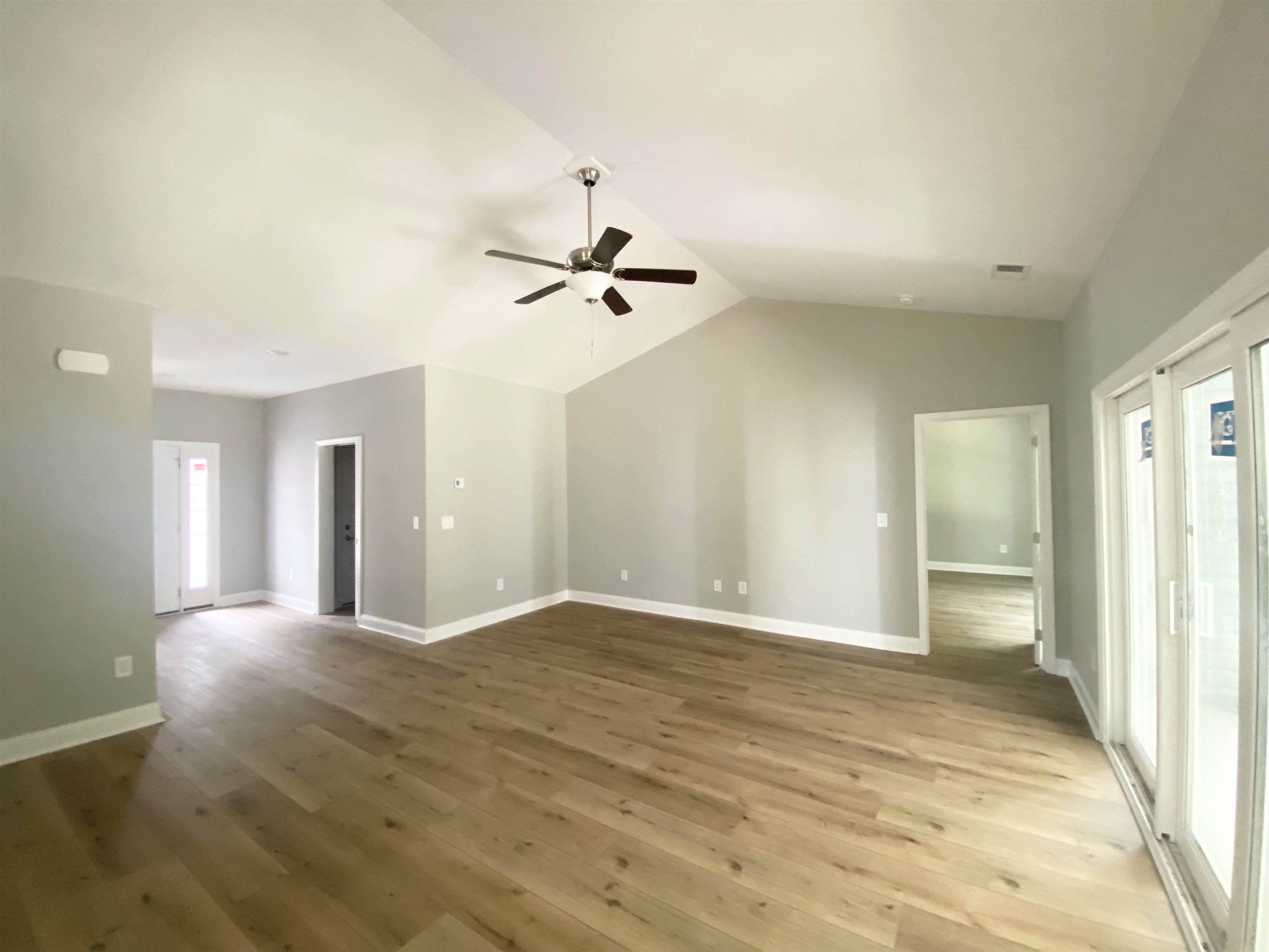 5545 Grape Arbor Lane Murrells Inlet, SC 29576 - Photo 12 of 27 Gallery Image 12