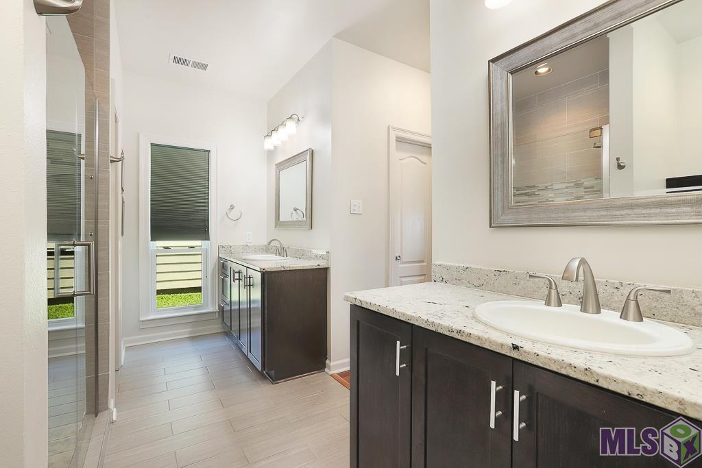 1163 Springlake Drive Baton Rouge, LA 70810 - Photo 20 of 30 Double Vanities