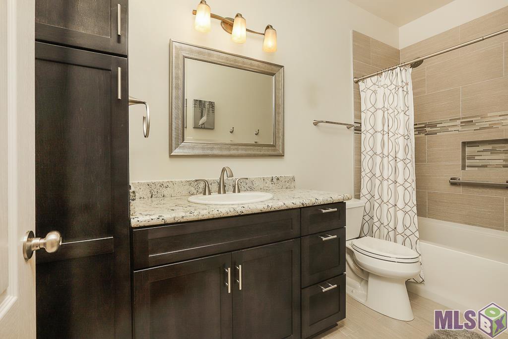 1163 Springlake Drive Baton Rouge, LA 70810 - Photo 25 of 30 Second Bath