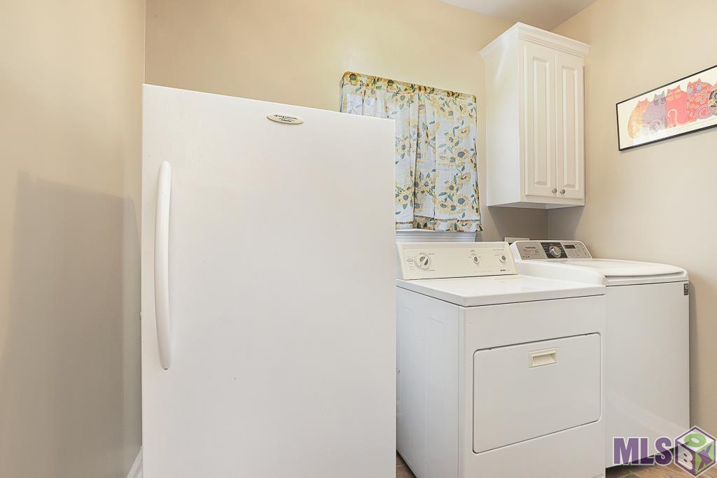 1163 Springlake Drive Baton Rouge, LA 70810 - Photo 26 of 30 Large Laundry