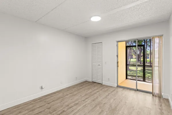 $2,150 | 507 Meadows Circle, Boynton Beach, FL 33436
