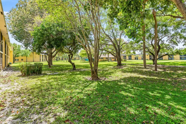 $2,150 | 507 Meadows Circle, Boynton Beach, FL 33436