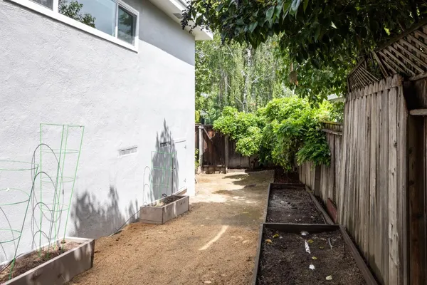 $1,895,000 | 1802 Alameda De Las Pulgas, Redwood City, CA 94061