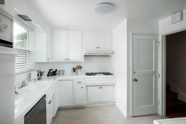 $1,895,000 | 1802 Alameda De Las Pulgas, Redwood City, CA 94061