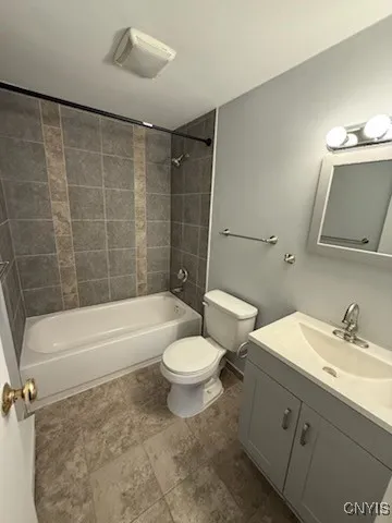 $1,250 | 328 Village Boulevard North, Van Buren, NY 13027