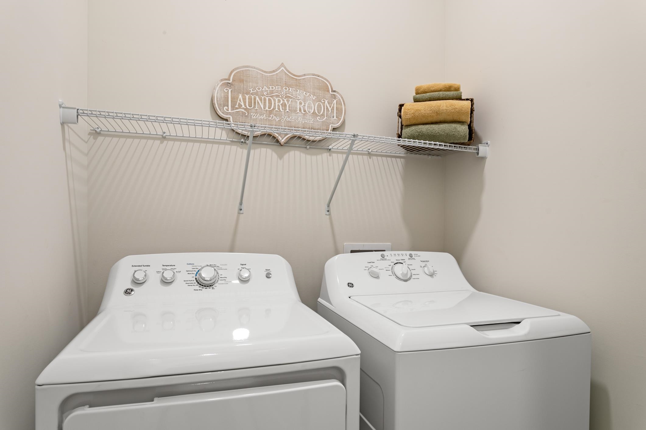 264 Grand Ravine Drive St. Augustine, FL 32086 - Photo 25 of 46 a utility room with dryer and washer