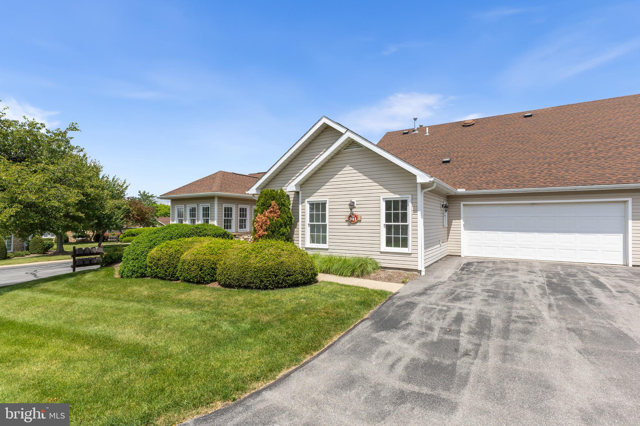 3301 Shellers Bend, Unit 941 State College, PA 16801 - Photo 2 of 29
